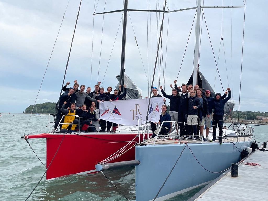 Crew nach dem Transatlantic Race 2025 in Cowes