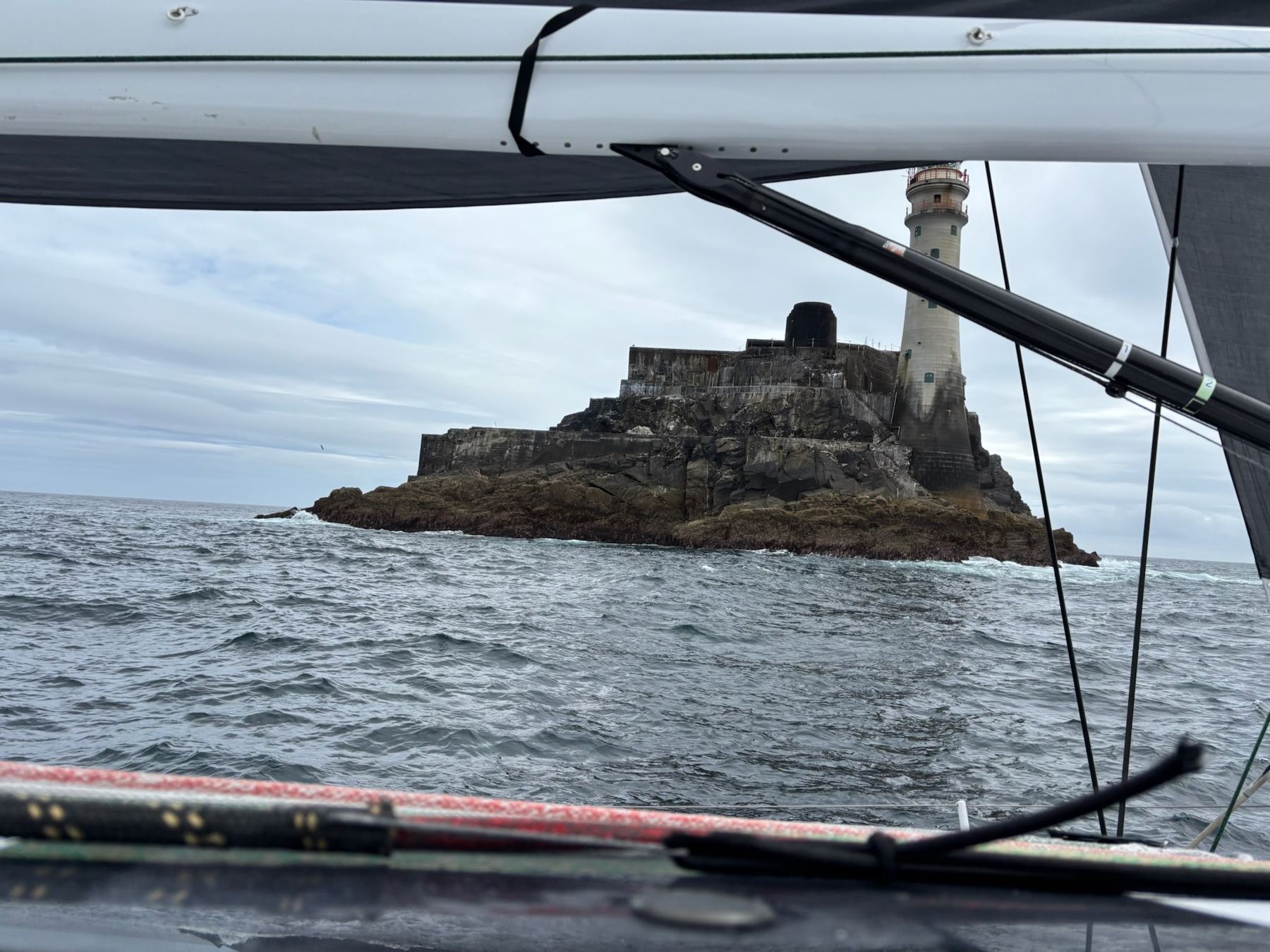 Fastnet Rock unter dem Großbaum